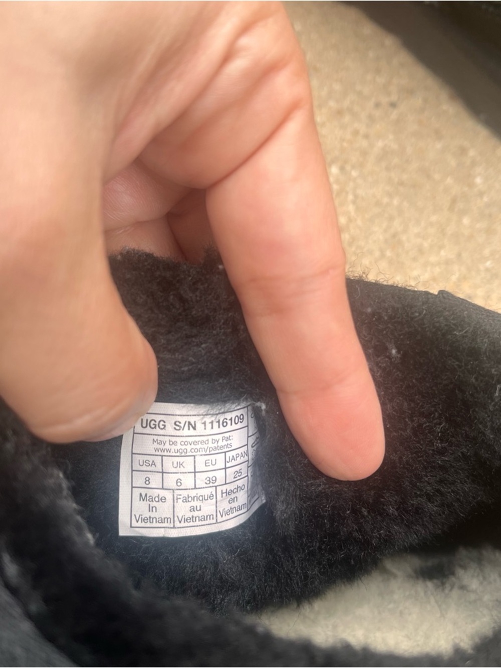 UGG Classic Ultra Mini Ankle Boots Black Suede Sheepskin Womens Size 8 EU39 Cozy - Picture 6 of 13